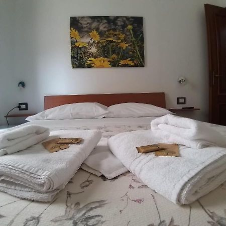 Bed and Breakfast Domo Silvia La Maddalena  Exterior foto